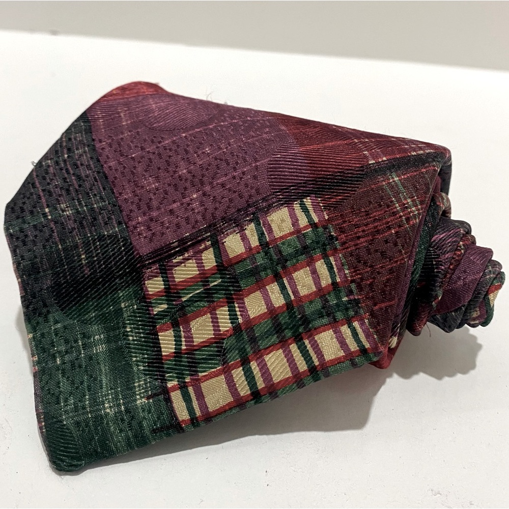 Vintage Bugatti 100% Italian Silk Tie Green Red Geometric Plaid 55" Short